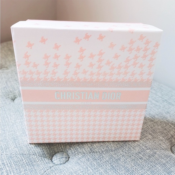 Dior DIY car diffuser - Picture 4 of 5